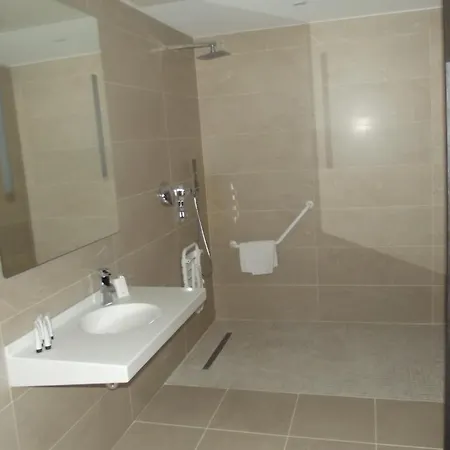 Le Domaine Des Oliviers Отель 3*
