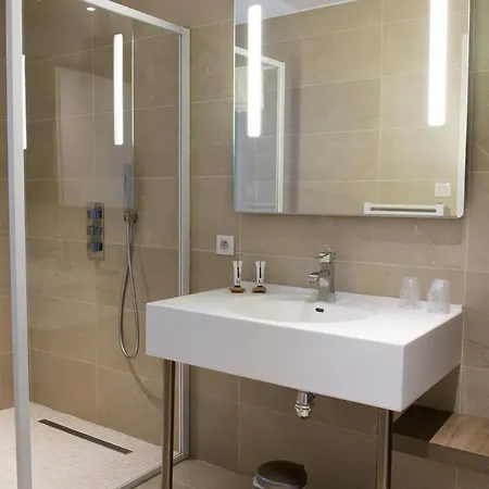 Le Domaine Des Oliviers 3*