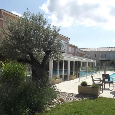 Le Domaine Des Oliviers 3*