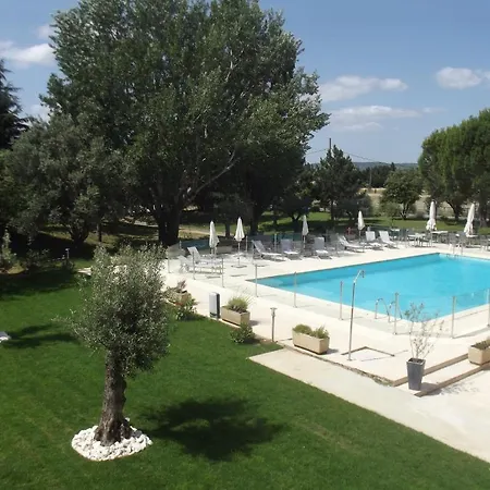 Hotel Le Domaine Des Oliviers 3*