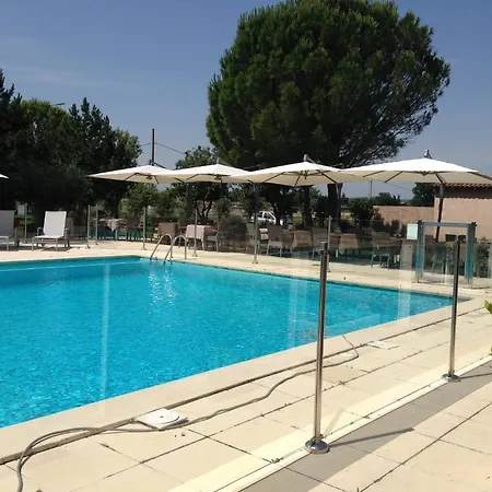 Le Domaine Des Oliviers 3*